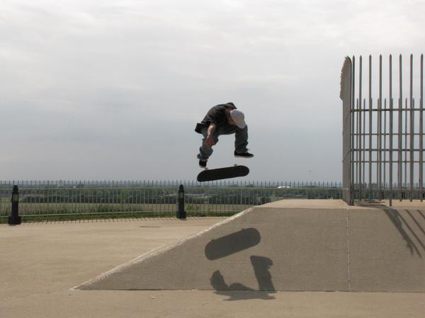 mikey nollie bs flip